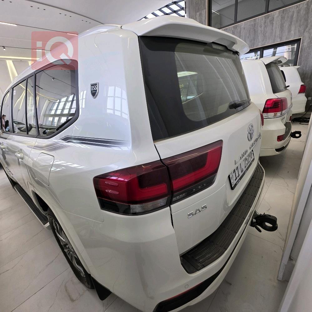 تويوتا لاندكروزر